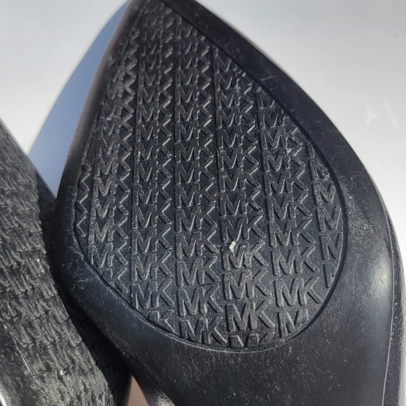 MICHAEL KORS Flex Leather Mid-Heel Pump Women's Size 8M - Picture 8 of 10